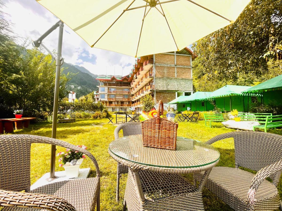 Hotel Himalayan River- Riverside Hotel Manāli Екстериор снимка