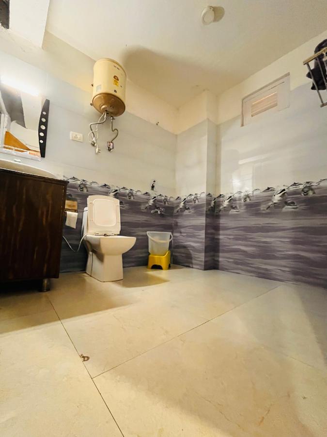 Hotel Himalayan River- Riverside Hotel Manāli Екстериор снимка